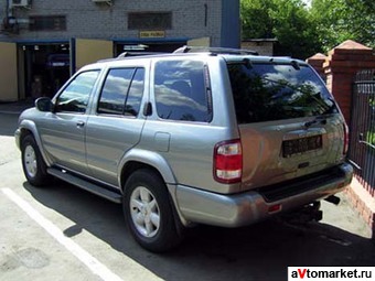 2000 Nissan Pathfinder Pictures