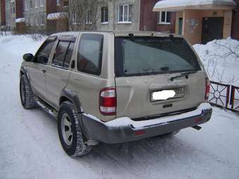 2000 Nissan Pathfinder Images