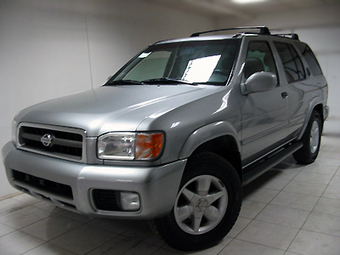 2001 Nissan Pathfinder Pictures