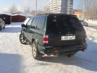2001 Nissan Pathfinder Pictures