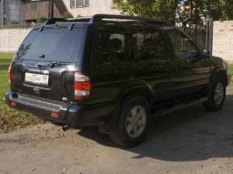 2002 Nissan Pathfinder Pictures