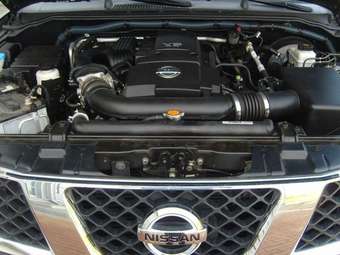 2004 Nissan Pathfinder Photos