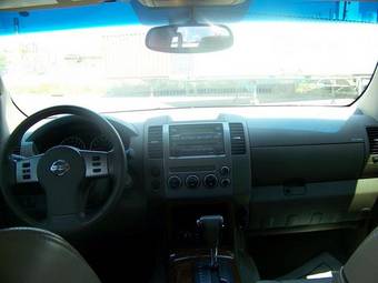 2004 Nissan Pathfinder Photos