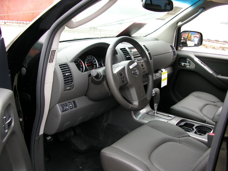 2005 Nissan Pathfinder Pictures