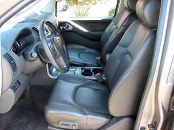 2005 Nissan Pathfinder Pics