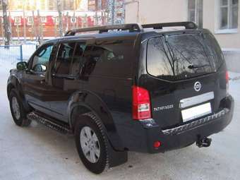 2005 Nissan Pathfinder Pictures