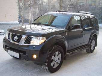 2005 Nissan Pathfinder Photos