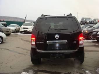 2005 Nissan Pathfinder Photos