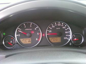 2005 Nissan Pathfinder Photos
