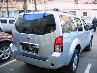 2005 Nissan Pathfinder Photos