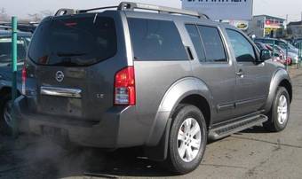 2005 Nissan Pathfinder Photos