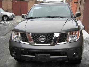 2005 Nissan Pathfinder Pictures