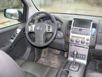 2005 Nissan Pathfinder Images