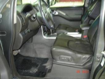 2005 Nissan Pathfinder Photos