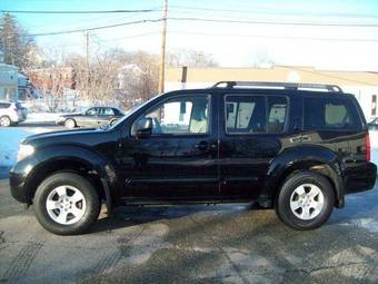 2005 Nissan Pathfinder Pictures