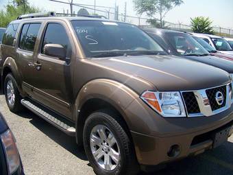 2005 Nissan Pathfinder Pictures