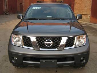 2005 Nissan Pathfinder Photos