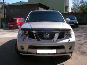 2005 Nissan Pathfinder Photos