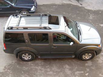 2005 Nissan Pathfinder Pics