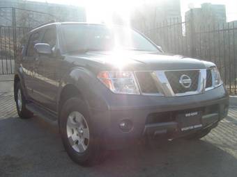 2005 Nissan Pathfinder Pictures