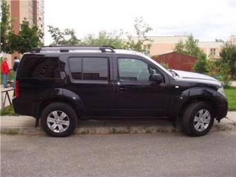 2005 Nissan Pathfinder Pictures