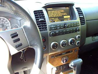2005 Nissan Pathfinder Photos