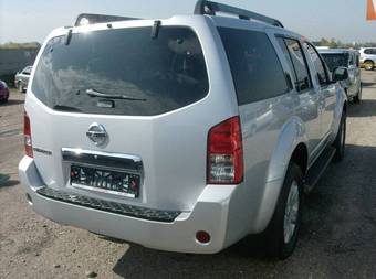 2006 Nissan Pathfinder Photos