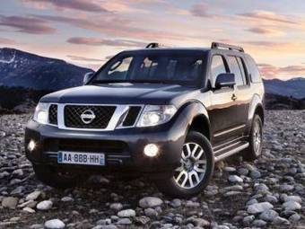 2010 Nissan Pathfinder Pictures