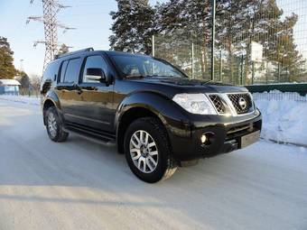 2011 Nissan Pathfinder Pics