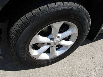 2011 Nissan Pathfinder Photos