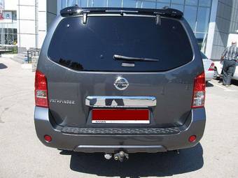2011 Nissan Pathfinder Wallpapers