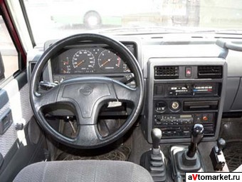 1991 Nissan Patrol Photos