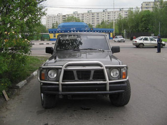 1993 Nissan Patrol Pics