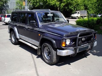 1993 Nissan Patrol Wallpapers