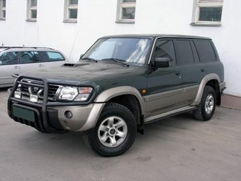 1998 Nissan Patrol Pics