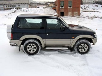 1998 Nissan Patrol Photos