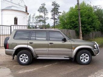 1998 Nissan Patrol Pics