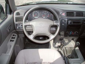 1998 Nissan Patrol Photos