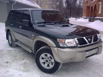 1998 Nissan Patrol Photos