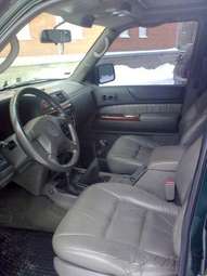 1998 Nissan Patrol Pictures