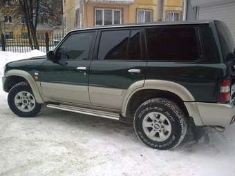 1998 Nissan Patrol Pictures