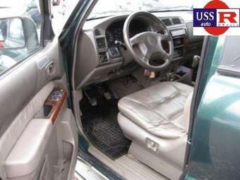 1999 Nissan Patrol Pictures