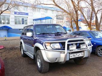 1999 Nissan Patrol Pictures