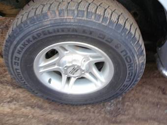 1999 Nissan Patrol Photos