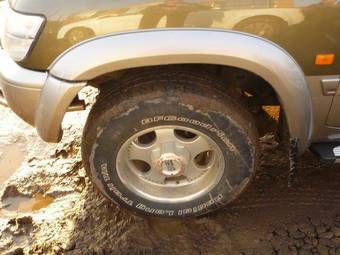 1999 Nissan Patrol Pictures