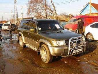 1999 Nissan Patrol Photos