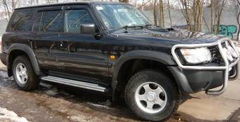 1999 Nissan Patrol Photos