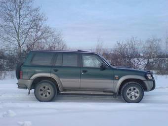 1999 Nissan Patrol Photos