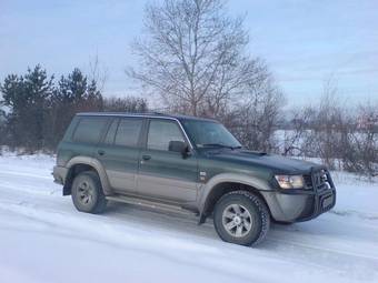 1999 Nissan Patrol Photos