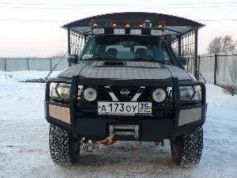 1999 Nissan Patrol Photos